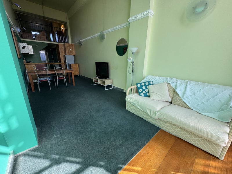 1H/51 Webb St, Mount Cook, Wellington - Carousel 2