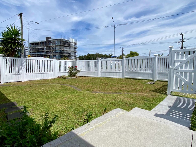 241 Lake Road, Northcote, Auckland - Carousel 15