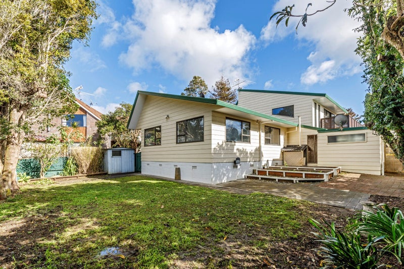 56 Marywil Crescent, Hillcrest, Auckland - Carousel 2