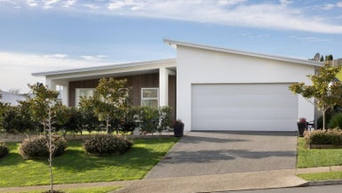 86 Whakaturou Crescent, Pyes Pa, Tauranga - Carousel 1