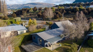 130 Lagoon Avenue, Albert Town, Wanaka - Carousel 1