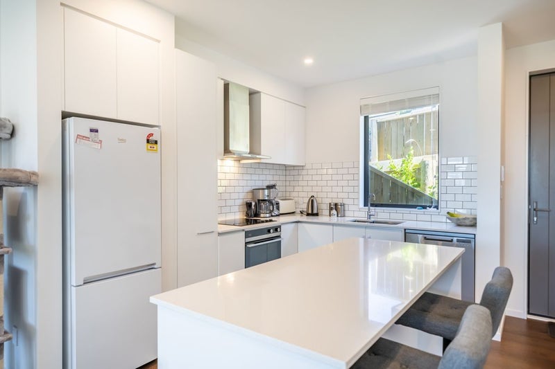 1/62 Spenmoor Street, Newlands, Wellington - Carousel 2