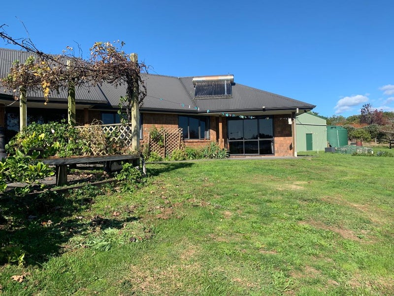 19 Jon Roe Drive, Whatawhata, Hamilton - Carousel 2