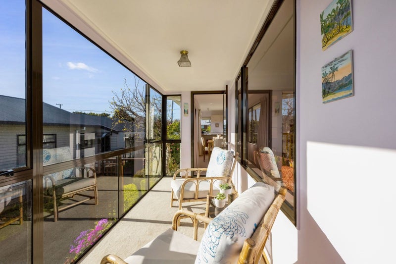 16 Dorset Avenue, Westown, New Plymouth - Carousel 17