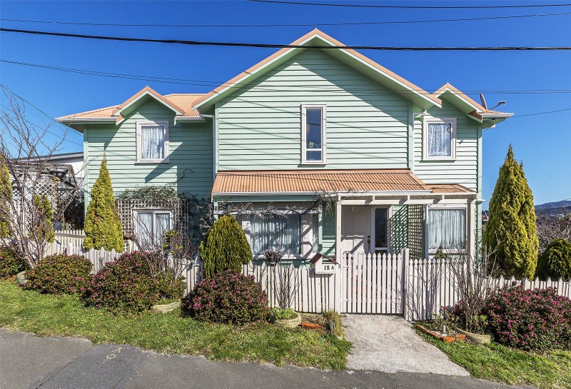 15A Tukanae Street, Strathmore Park, Wellington - Carousel 1