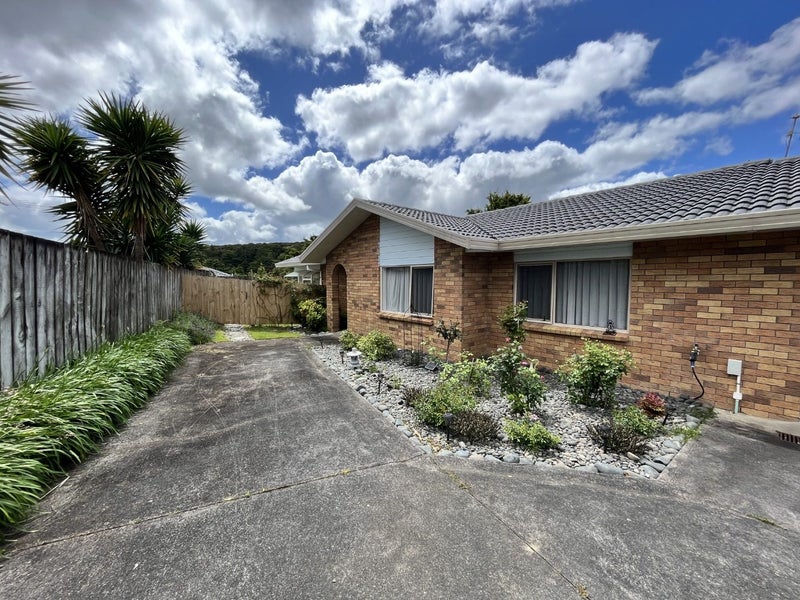 15 Stanford Street, Albany, Auckland - Carousel 13