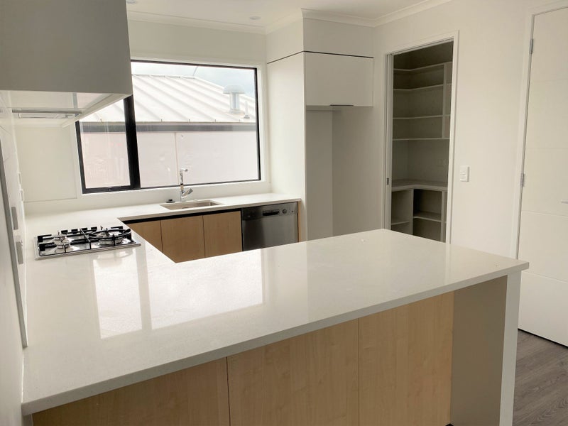 2/182 London Street, Hamilton Central, Hamilton - Carousel 2