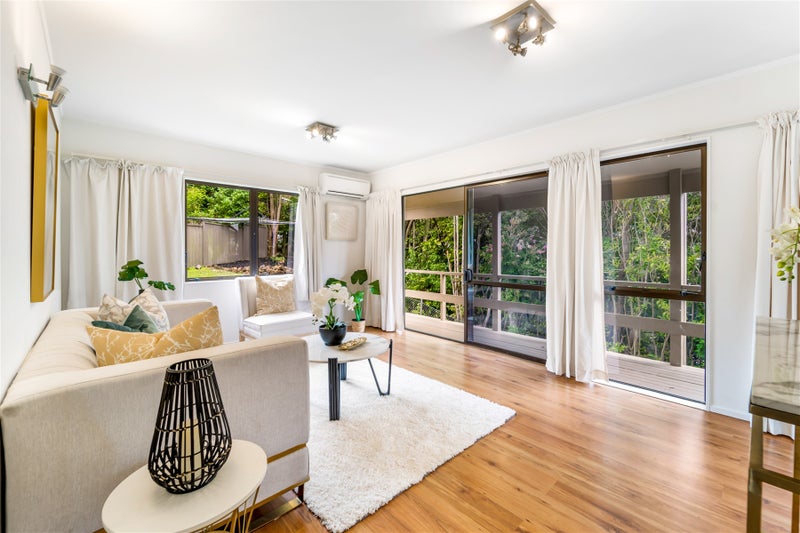 19B CASSANDRA GR, Totara Vale, Auckland3 - Carousel 2