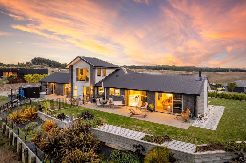 30 Redmill Road, Redwood Valley - Carousel 2