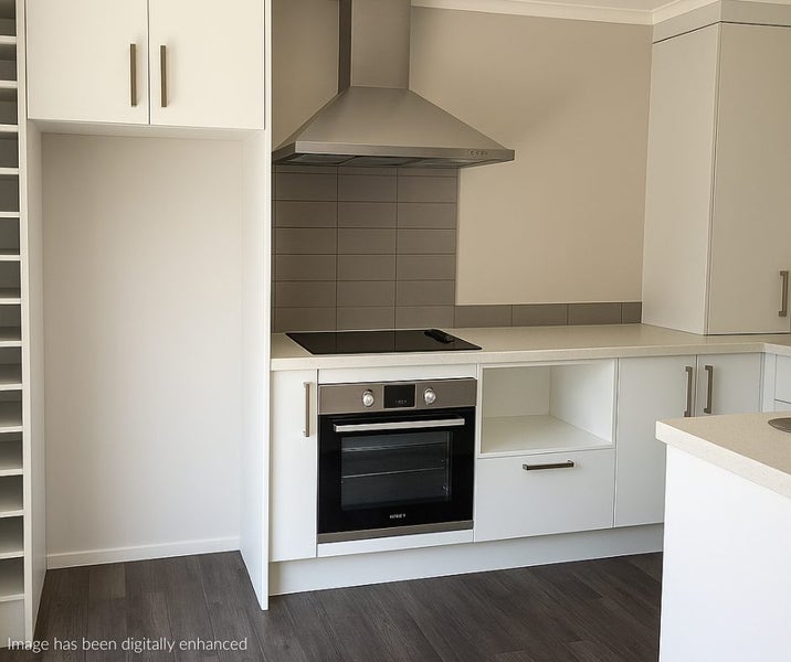 2/11 Jones Crescent, Melville, Hamilton - Carousel 1