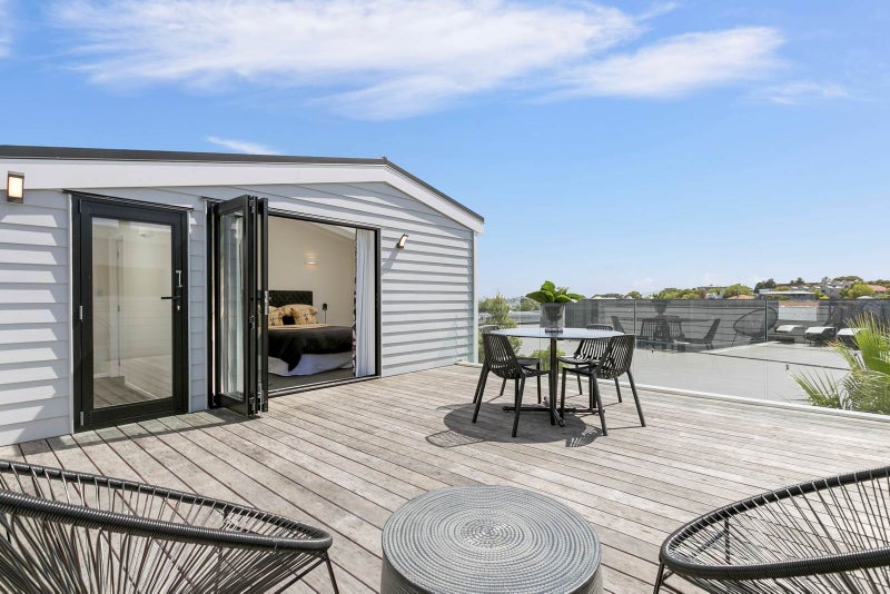 26 Windsor Street, Parnell, Auckland - Carousel 1