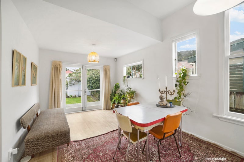 15 Queen Street, Mount Victoria, Wellington - Carousel 2