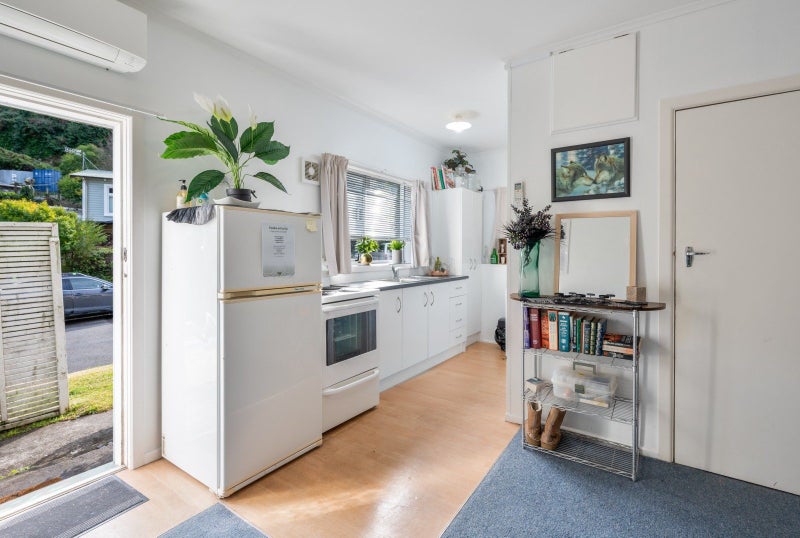 39 Faraday Street, Hospital Hill, Napier - Carousel 2