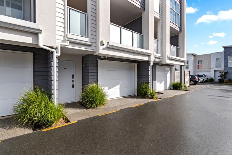 8/4 Palmerston Street, Hamilton Central, Hamilton - Carousel 1