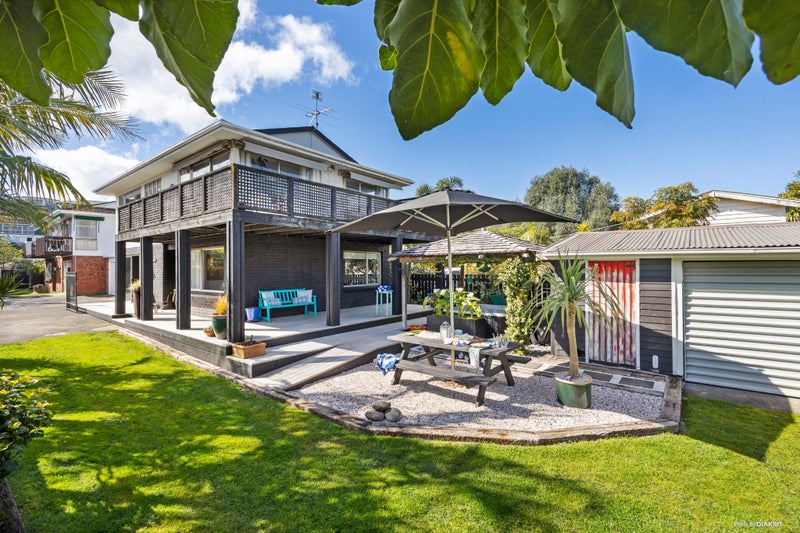 2/67 Hattaway Avenue, Bucklands Beach, Auckland - Carousel 1