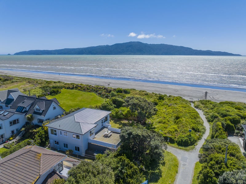 159A Manly Street, Paraparaumu Beach, Paraparaumu - Carousel 1