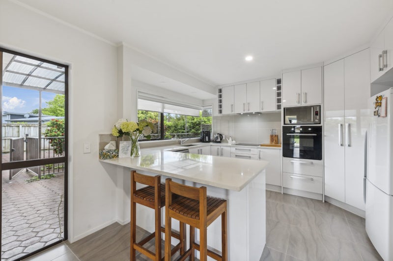 4 Coolen Place, Tuakau, Tuakau - Carousel 1