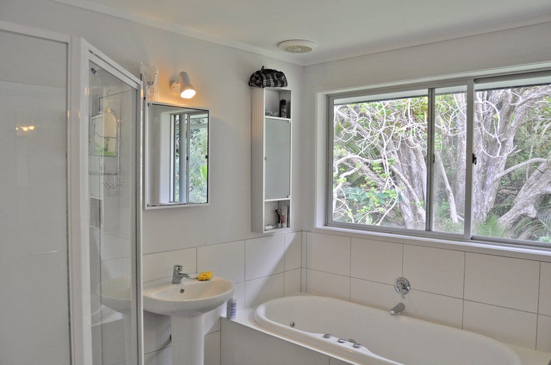 12 Charles St, Scotts Landing - Carousel 26