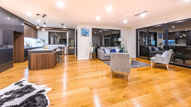 168 Ninth View Avenue, Beachlands, Auckland - Carousel 2