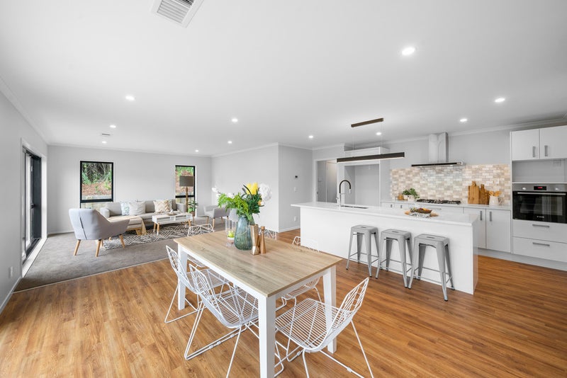 21 Prestbury Grove, Churton Park, Wellington - Carousel 1