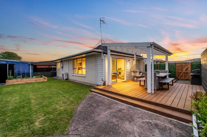 30C Whitley Avenue, Ebdentown, Upper Hutt - Carousel 1
