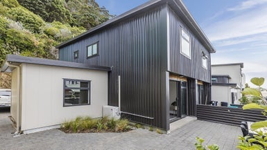 173 Grant Road, Thorndon, Wellington - Carousel 1