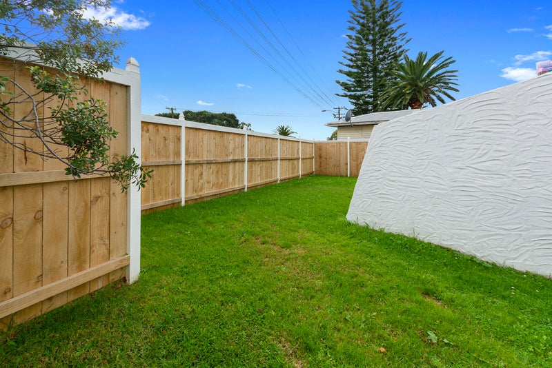 1/164 Titirangi Road, New Lynn, Auckland - Carousel 15