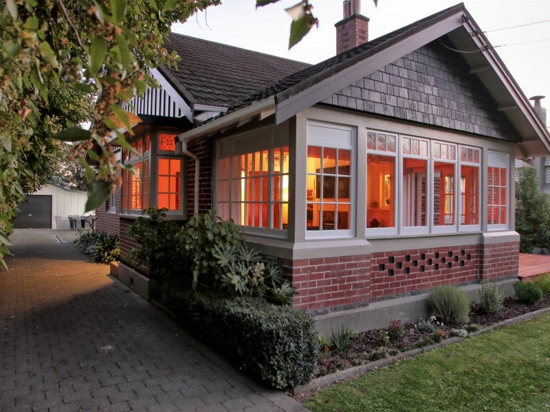 24 Hinau Street, Woburn, Lower Hutt - Carousel 1