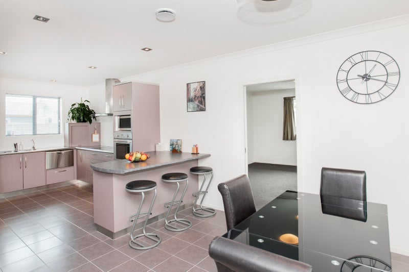 14 Pohutukawa Grove, Lytton West, Gisborne - Carousel 2