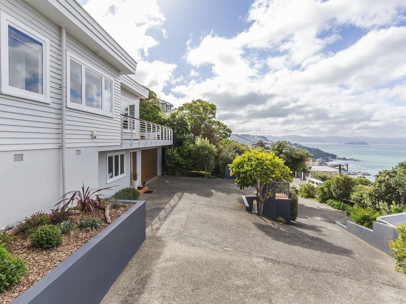 61 Seatoun Heights Rd, Seatoun, Wellington - Carousel 21