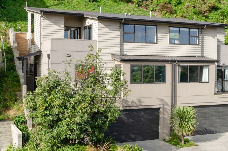 32A Ira Street, Miramar, Wellington - Carousel 2