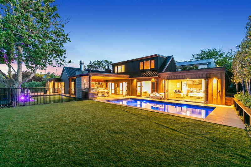 26A Rutherford Terrace, Meadowbank, Auckland - Carousel 1