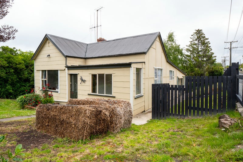 70 Avenue Road, West End, Timaru - Carousel 1