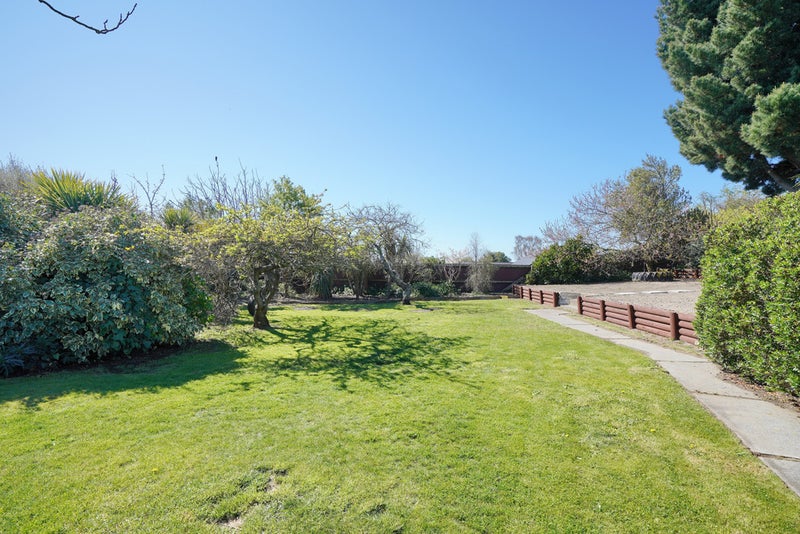 16 Orrick Crescent, Avondale, Christchurch - Carousel 2