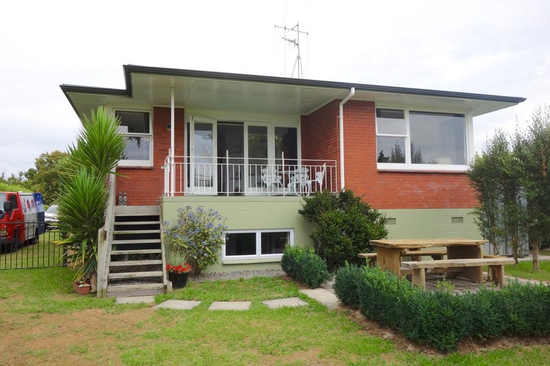 32 Kensington Place, Fairfield, Hamilton - Carousel 1