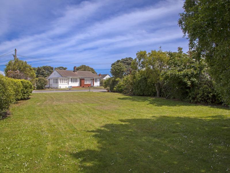 18 Tirangi Road, Moera, Lower Hutt - Carousel 3