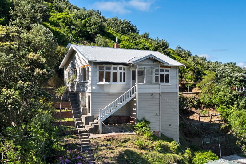 28 Cave Road, Houghton Bay, Wellington - Carousel 2