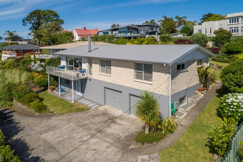 9 Lees Way, Otumoetai, Tauranga - Carousel 2
