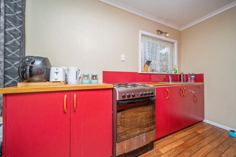 6 Clearmont Crescent, Blagdon, New Plymouth - Carousel 26