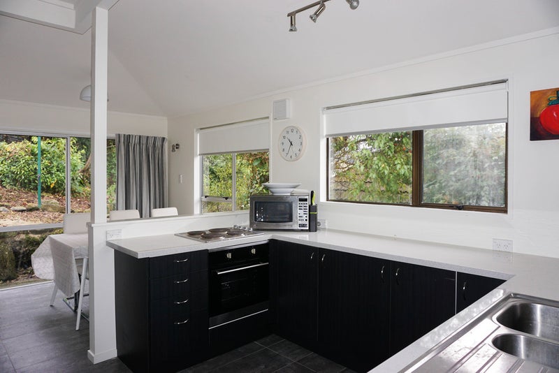 21 Stonelaw Terrace, Maori Hill, Dunedin - Carousel 2