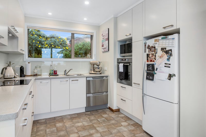 5 Elliffe Place, Shiel Hill, Dunedin - Carousel 2