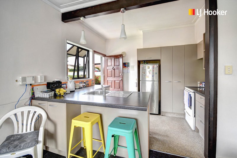 22 Mornington Road, Balaclava, Dunedin - Carousel 2