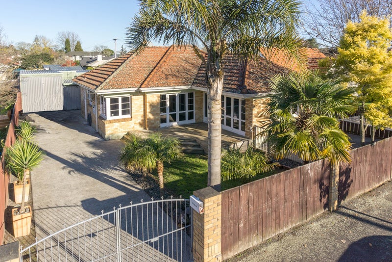 88 Naylor Street, Hamilton East, Hamilton - Carousel 2