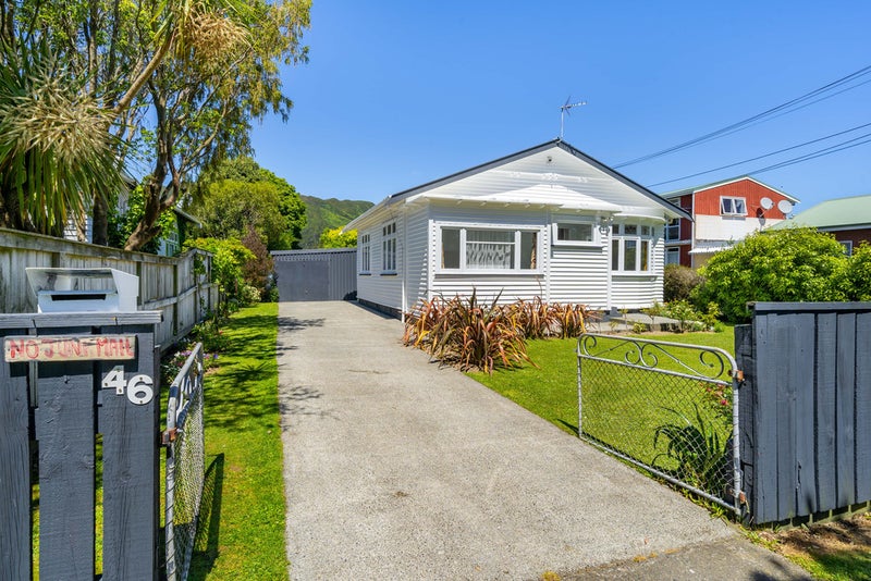 46 Cambridge Terrace, Waiwhetu, Lower Hutt - Carousel 1