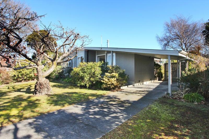 53 Sevenoaks Drive, Bryndwr, Christchurch - Carousel 1