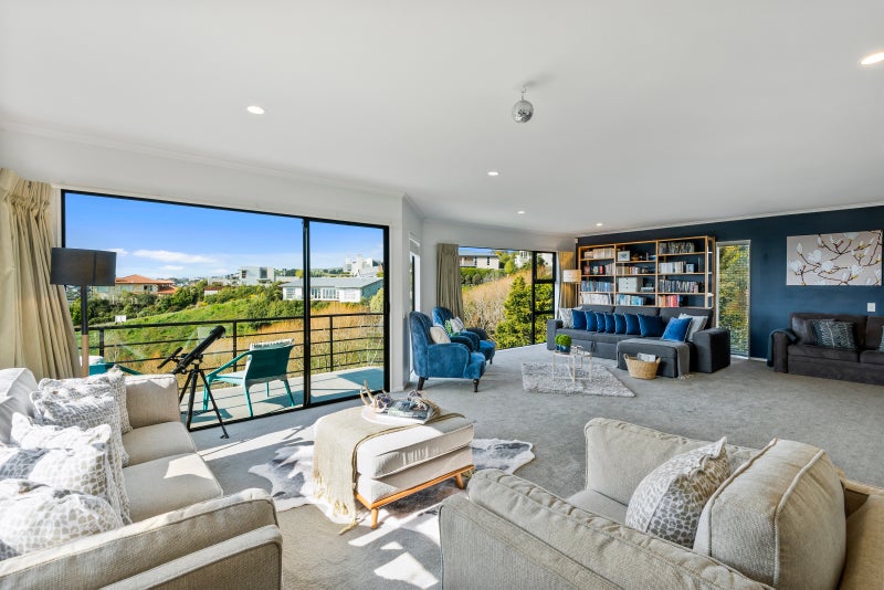 147 Kidson Terrace, Cashmere, Christchurch - Carousel 1