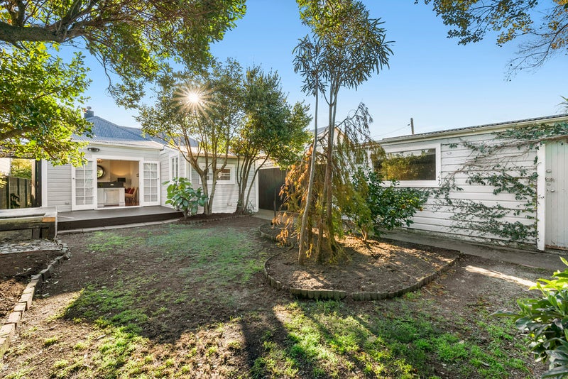 422 Jackson Street, Petone, Lower Hutt - Carousel 18