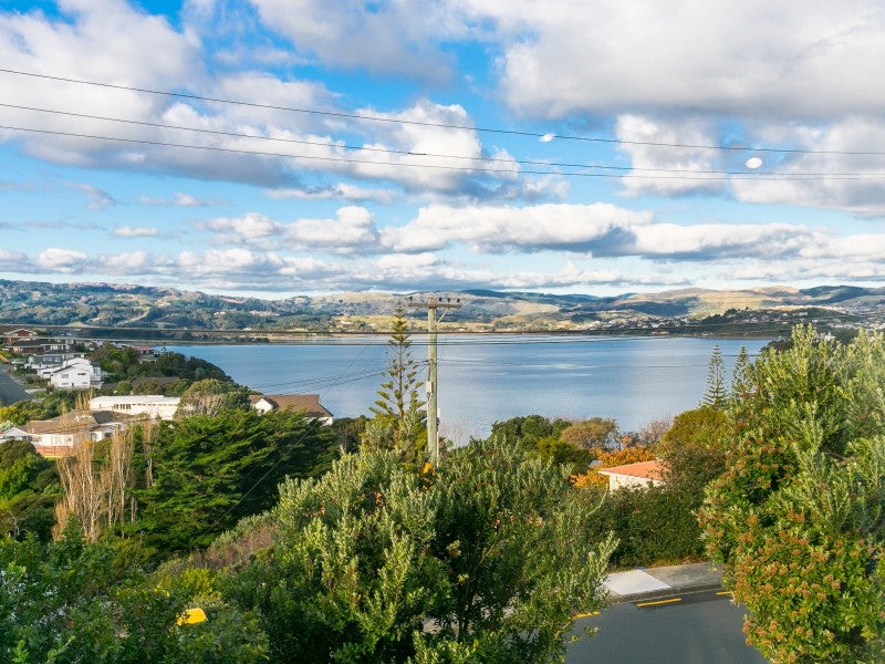 49 Mana View Road, Paremata, Porirua - Carousel 1
