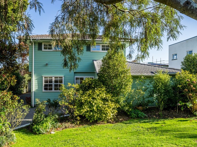 35 Cheviot Road, Lowry Bay, Lower Hutt - Carousel 17