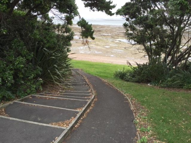 1/3 McInnes Road, Weymouth, Auckland - Carousel 19